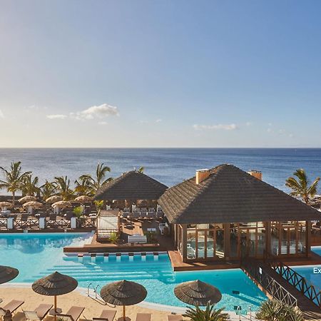 เอสเปเรีย ลันซาโรเต Hotel ปูแอร์โตกาเลโร ภายนอก รูปภาพ The resort's swimming pool